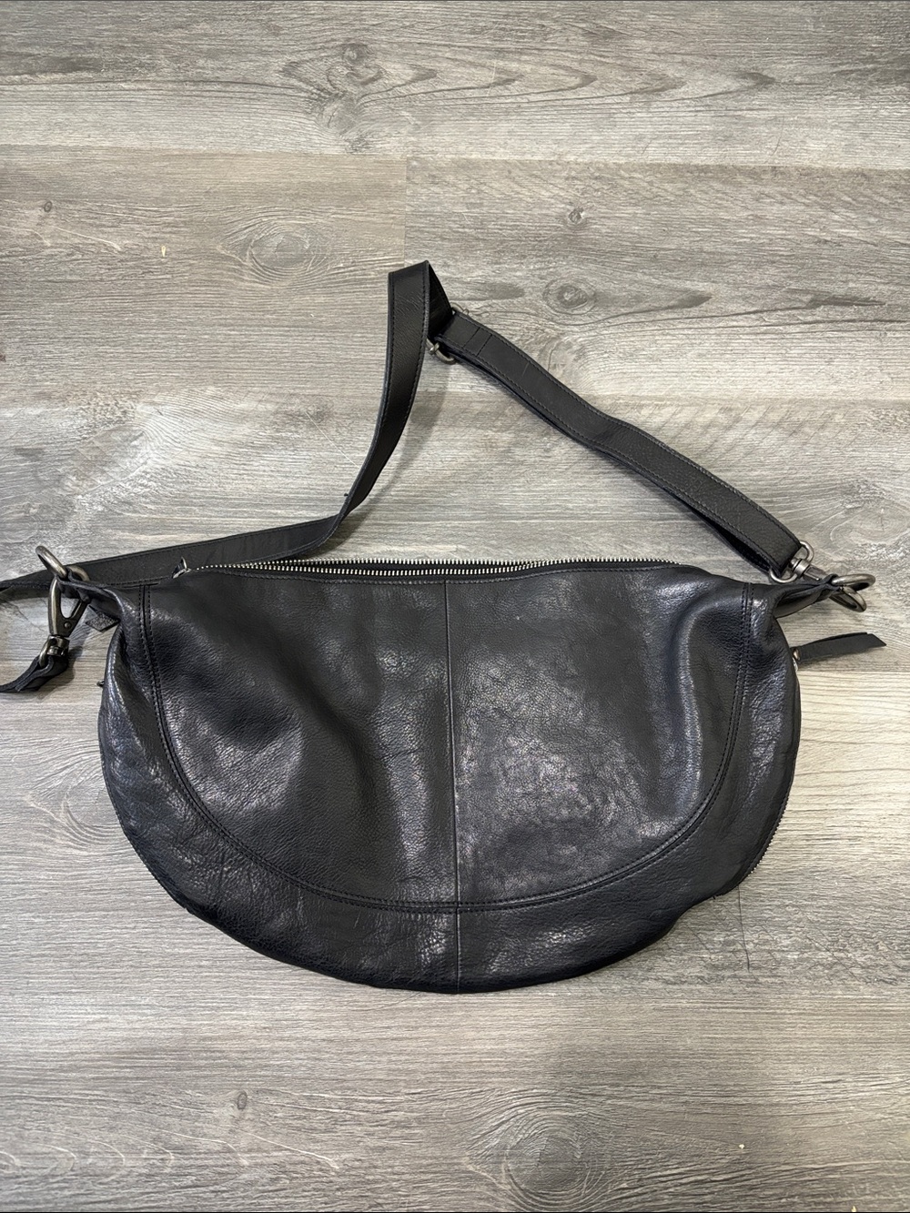latico Black Crescent Leather Shoulder Bag
